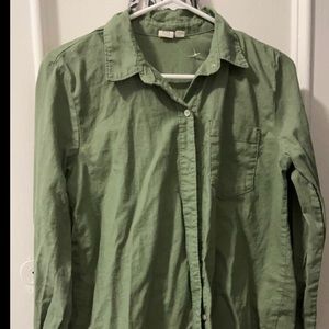 NWOT. Linen blend button down